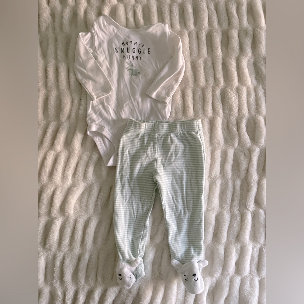 CARTER’S Easter outfit